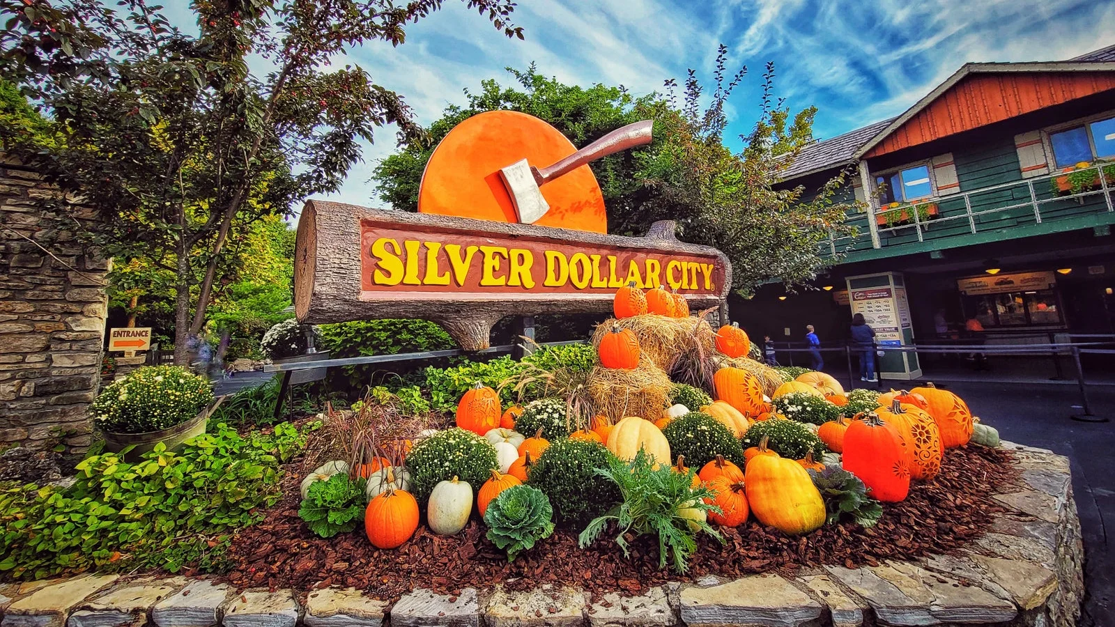 Silver Dollar City Branson Cabin rental near silver dollar city